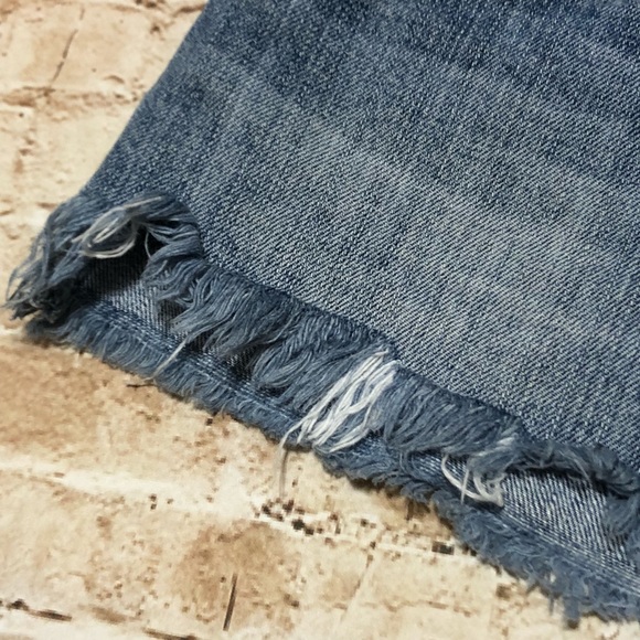 A+F Denim Cutoff Blue Jean Shorts - Picture 4 of 8